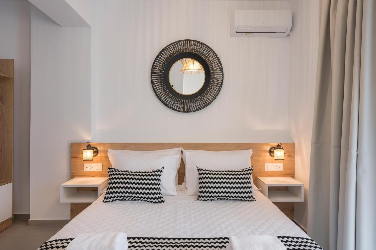 Indigo Blue Seaside Deluxe Apartments كيساموس المظهر الخارجي الصورة