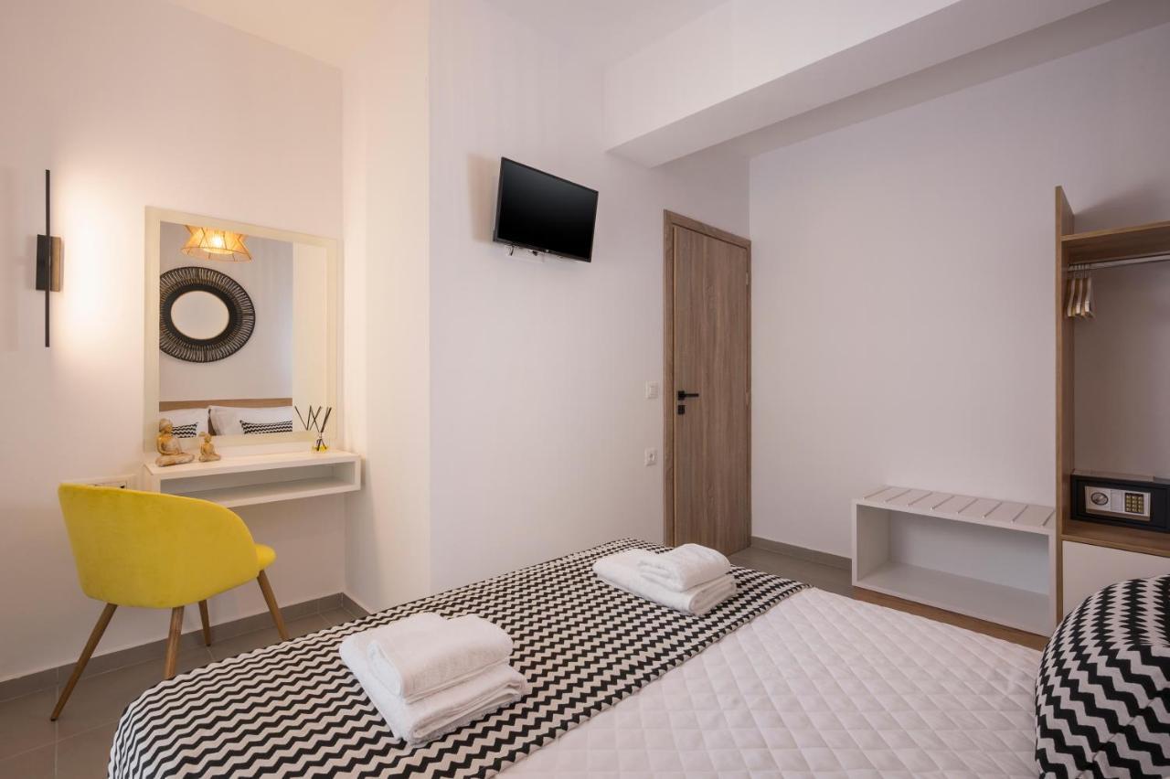 Indigo Blue Seaside Deluxe Apartments كيساموس المظهر الخارجي الصورة