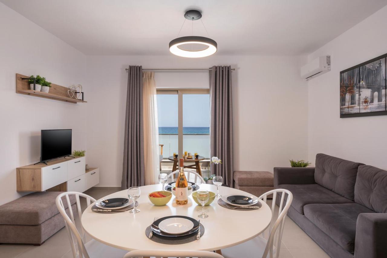 Indigo Blue Seaside Deluxe Apartments كيساموس المظهر الخارجي الصورة